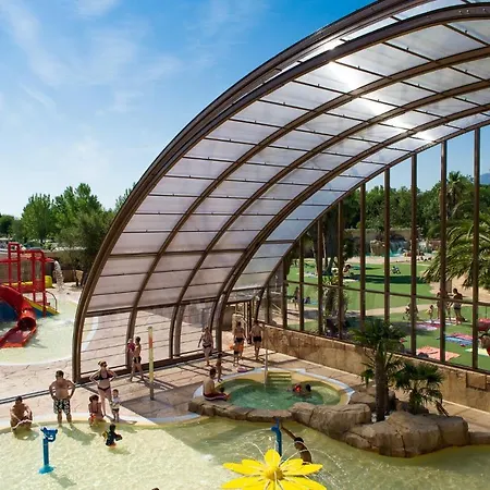 Topsun La Sirene Cottage3 40m2 Max 4 Adultes Et 2 Des Ses Enfants Inc Bebe Campsite *